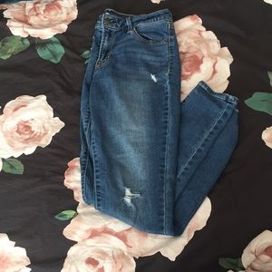 Old Navy Blue Jeans! Size 4.